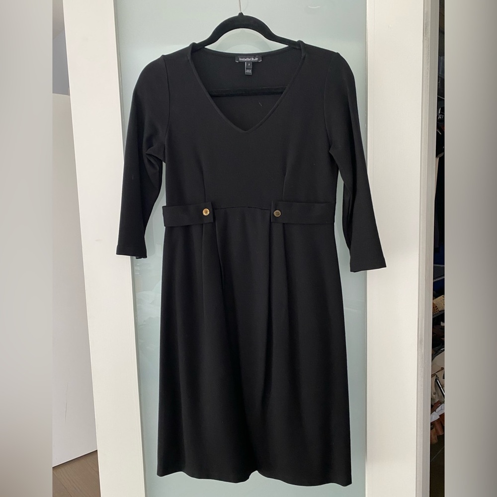 Isabella Oliver size 2 maternity dress. Like new. 3/4 sleeves. Knee length.